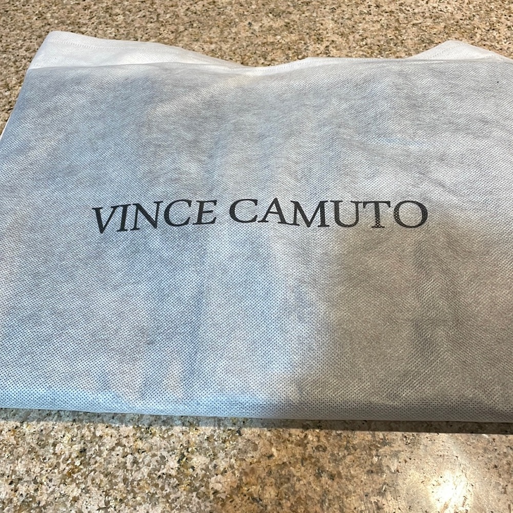 Beautiful never used Vince Camuto bag